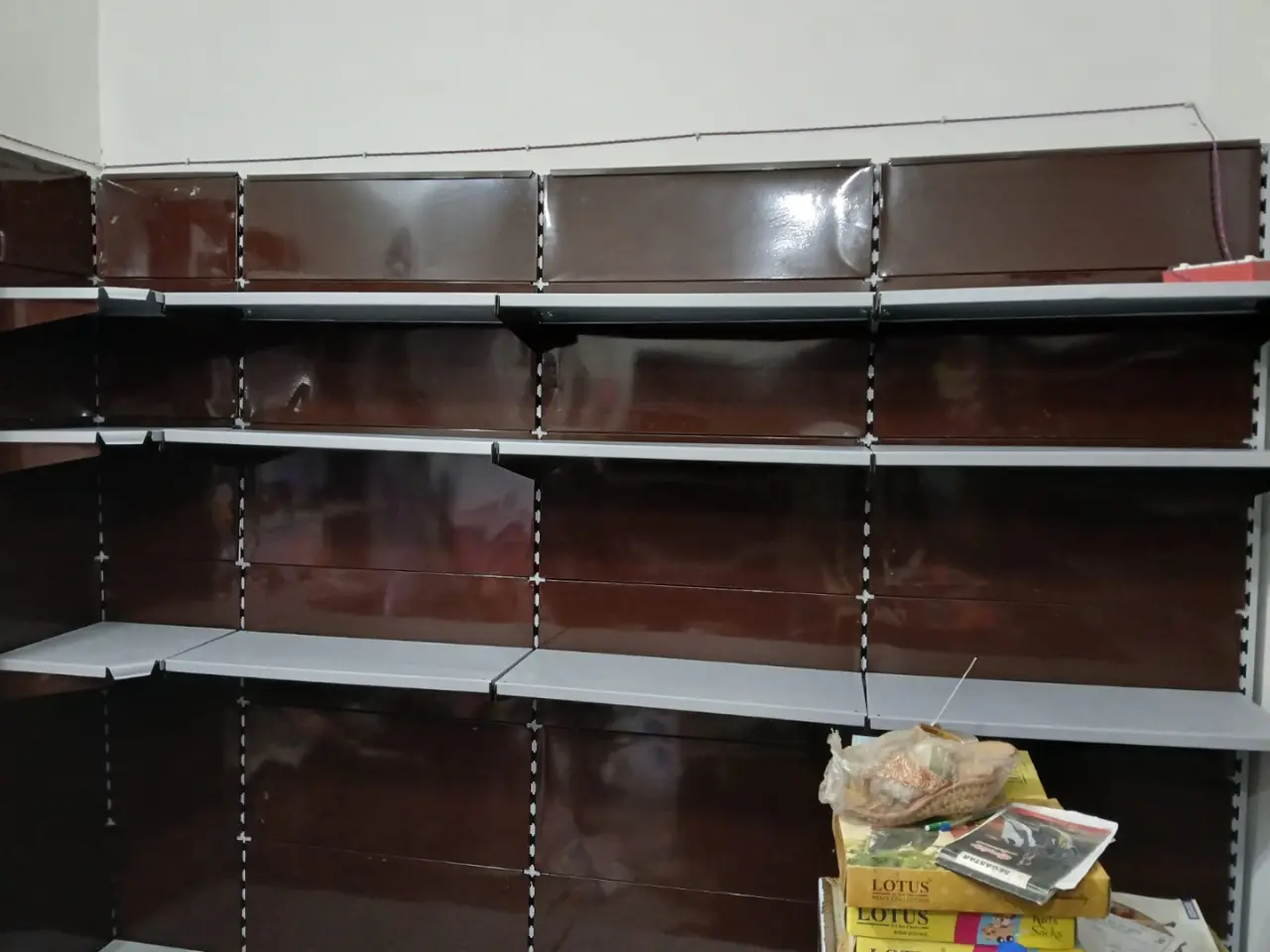 601106027_Display racks  for shoe shop Ranchi2.webp